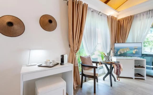 Lanta Palace Beach Resort and Spa - photo 3