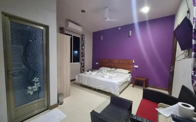Jerrys Dive Lodge Guest House - photo 3