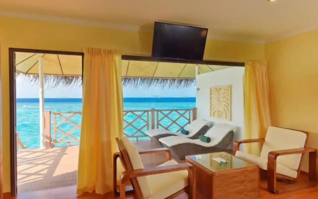 Dreamland Unique Sea and Lake Resort Spa - photo 4