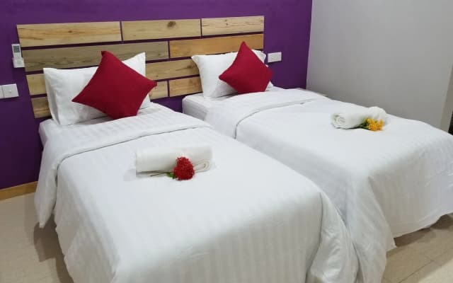 Lilac Stay - photo 5