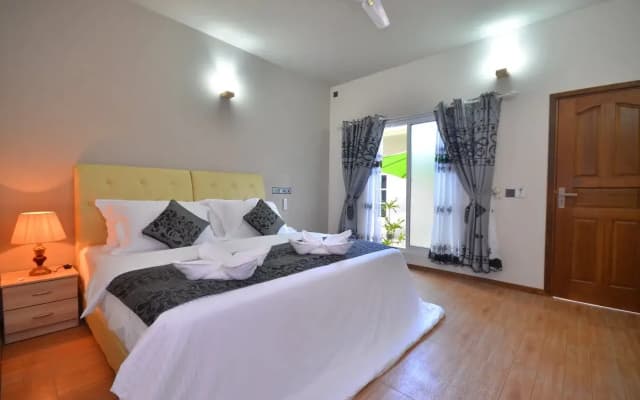 Ukulhas Beach Inn Hotel - photo 4