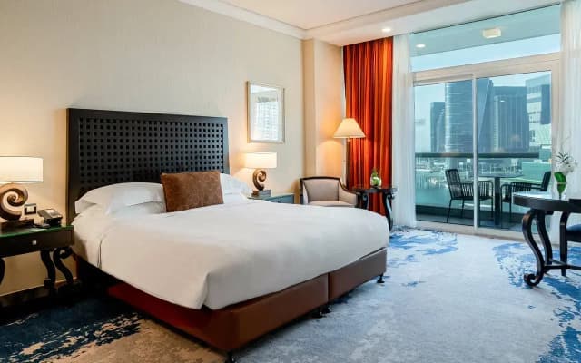 Beach Rotana Hotel - photo 5
