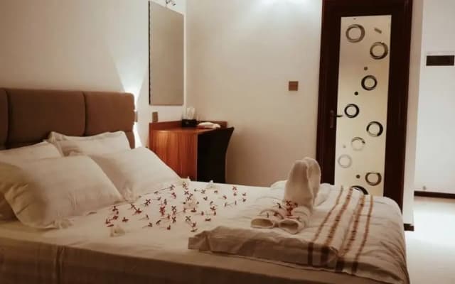 Palm Rest Hotel - photo 5
