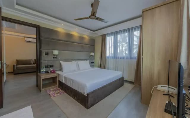 Coral Grand Beach & Spa Resort - photo 4
