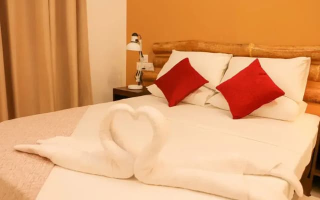 The Castaway Retreat Hotel - photo 4