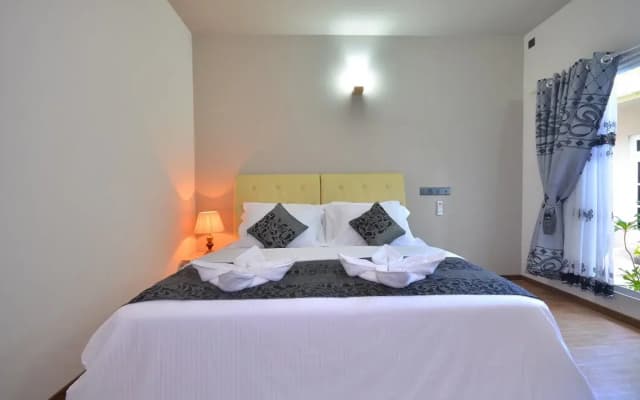 Ukulhas Beach Inn Hotel - photo 2