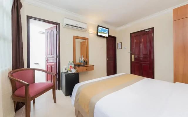 Champa Central Hotel - photo 2