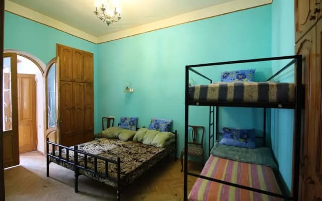 Tbilisi Grand Hostel - photo 2