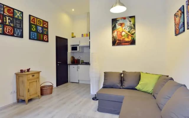 A37 Awesome Apartments - photo 2