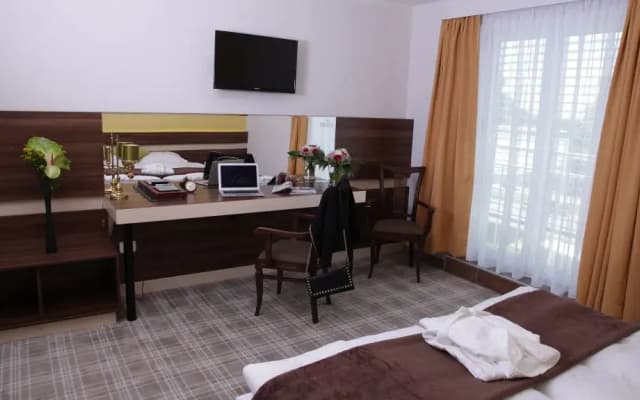 Primus Hotel & Apartments - photo 4