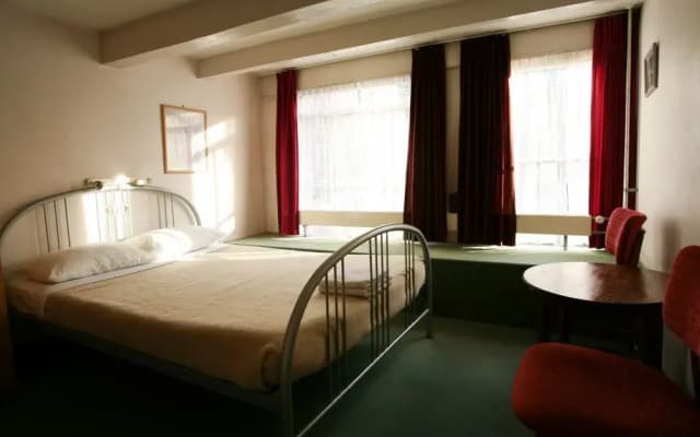 Van Onna Hotel - photo 4