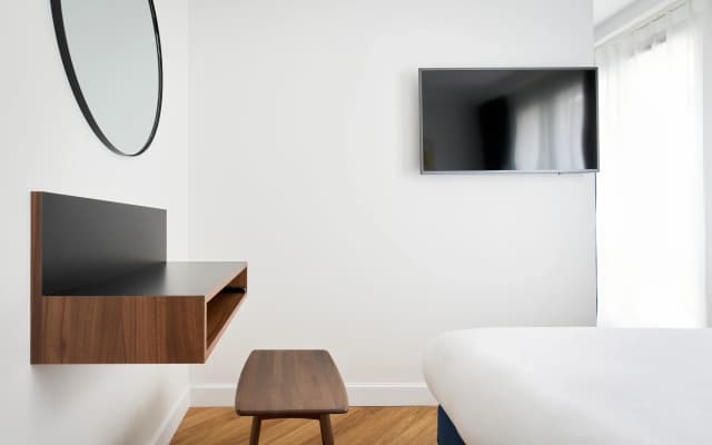 Hotel Rendez-Vous Batignolles - photo 2