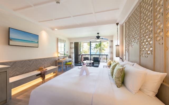 Katathani Phuket Beach Resort - photo 3