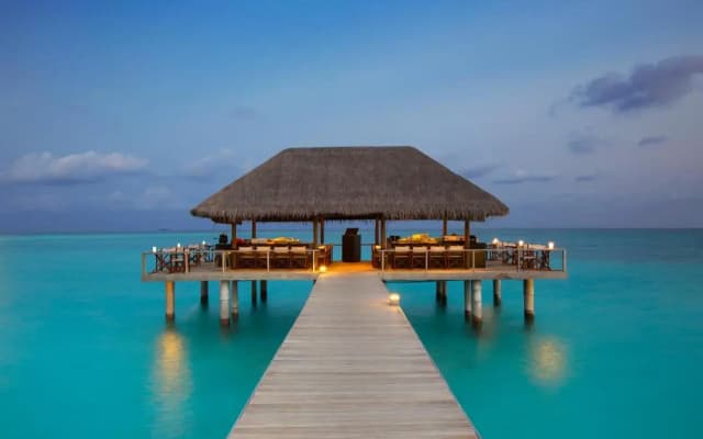 Niva Velassaru Maldives Hotel - photo 2