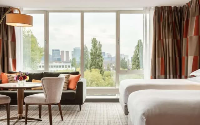 Hilton Amsterdam - photo 2