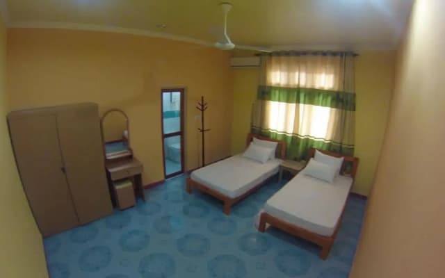 Jail Break Surf Inn Hotel - photo 5