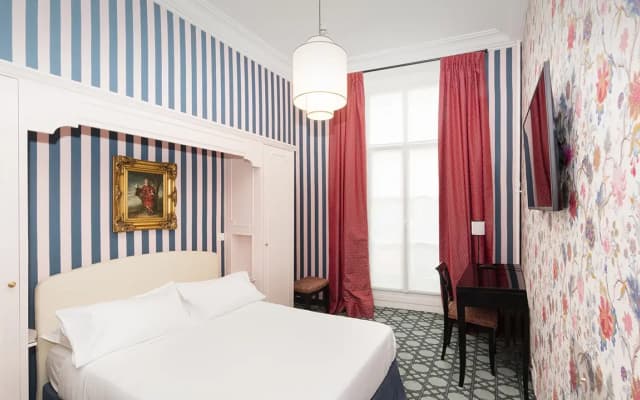 Hotel Saint Germain - photo 4