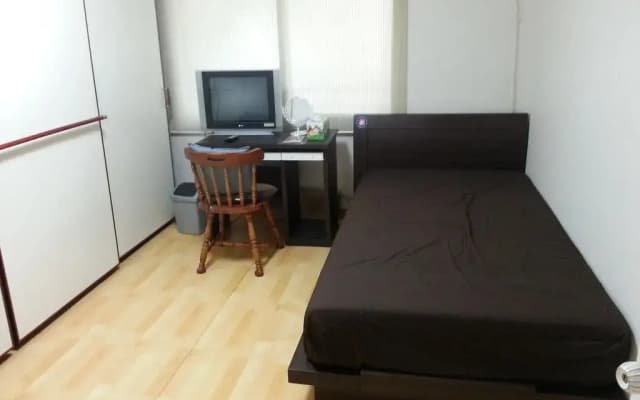 Susan's House - photo 4