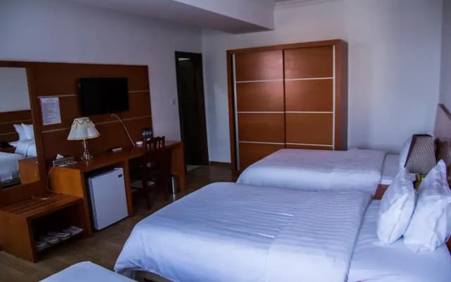 Dormitory Hualing Tbilisi Hotel - photo 3