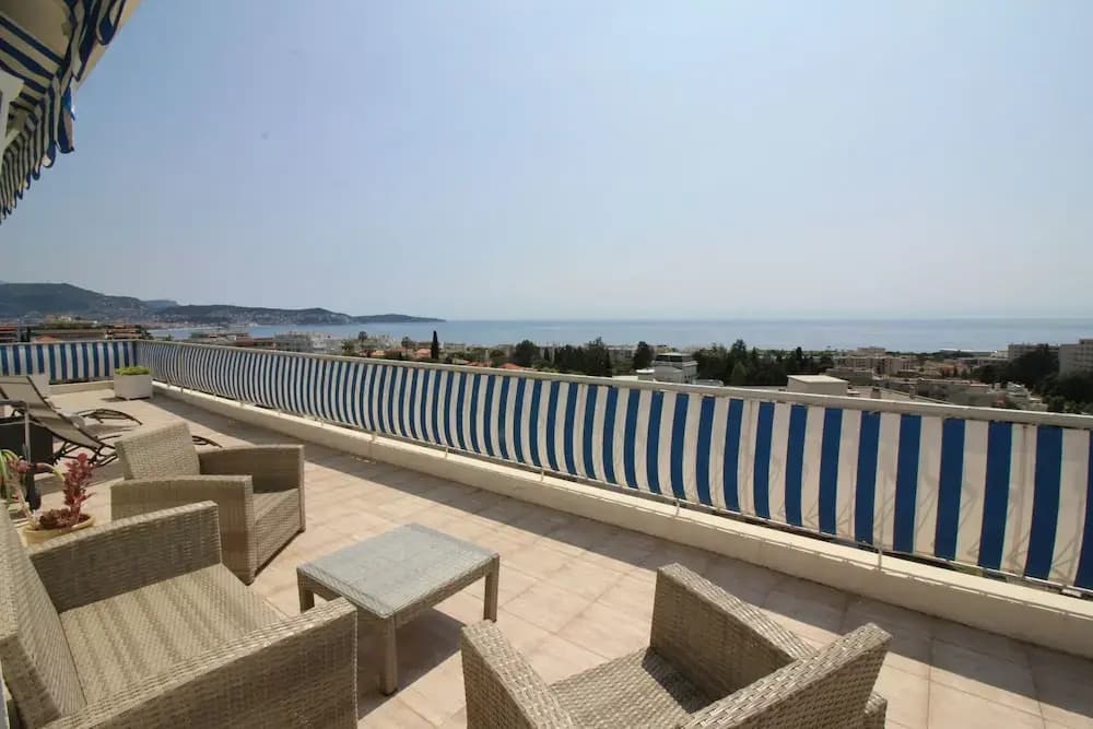 Nice Booking-Domaine Fleurs-Penthouse - photo 11