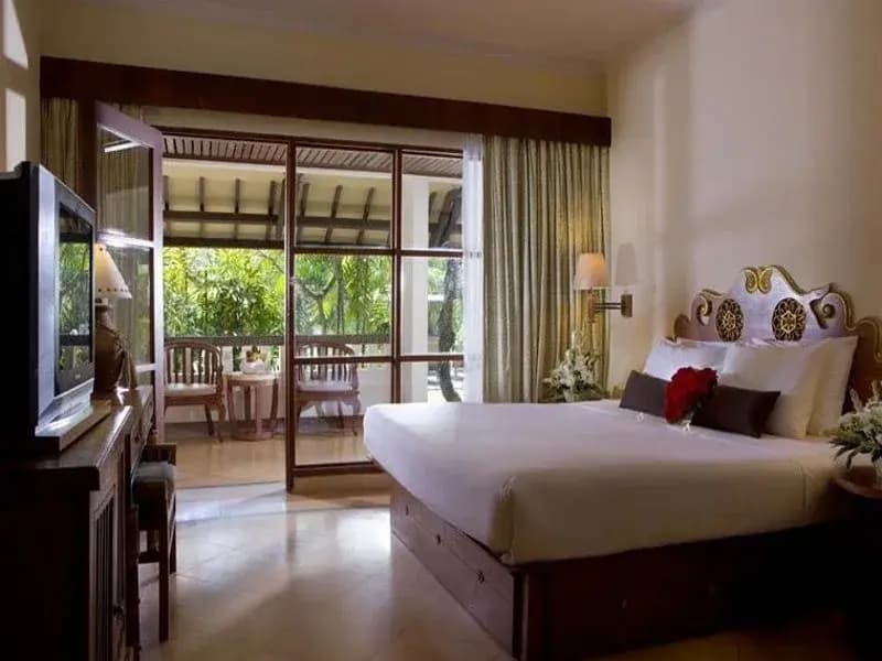 Beachfront Suites Bali - photo 2