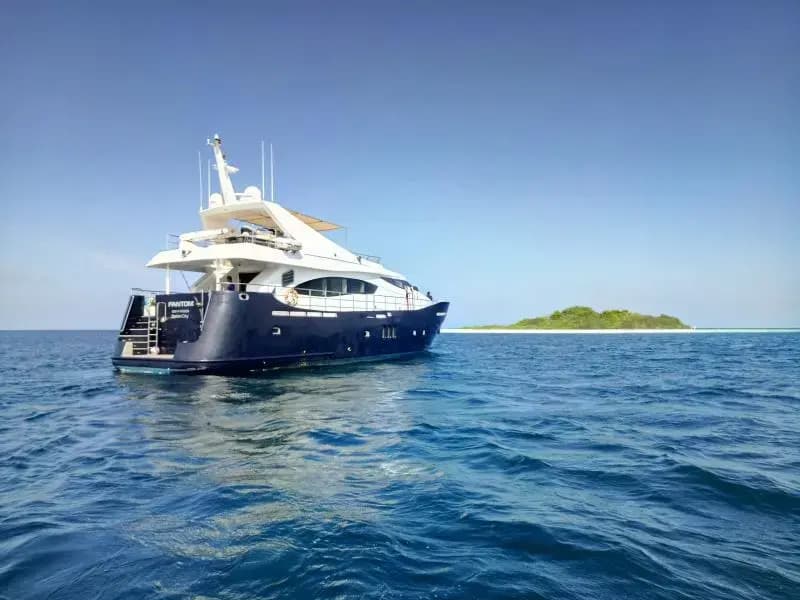Fantom Luxury Yacht - photo 11
