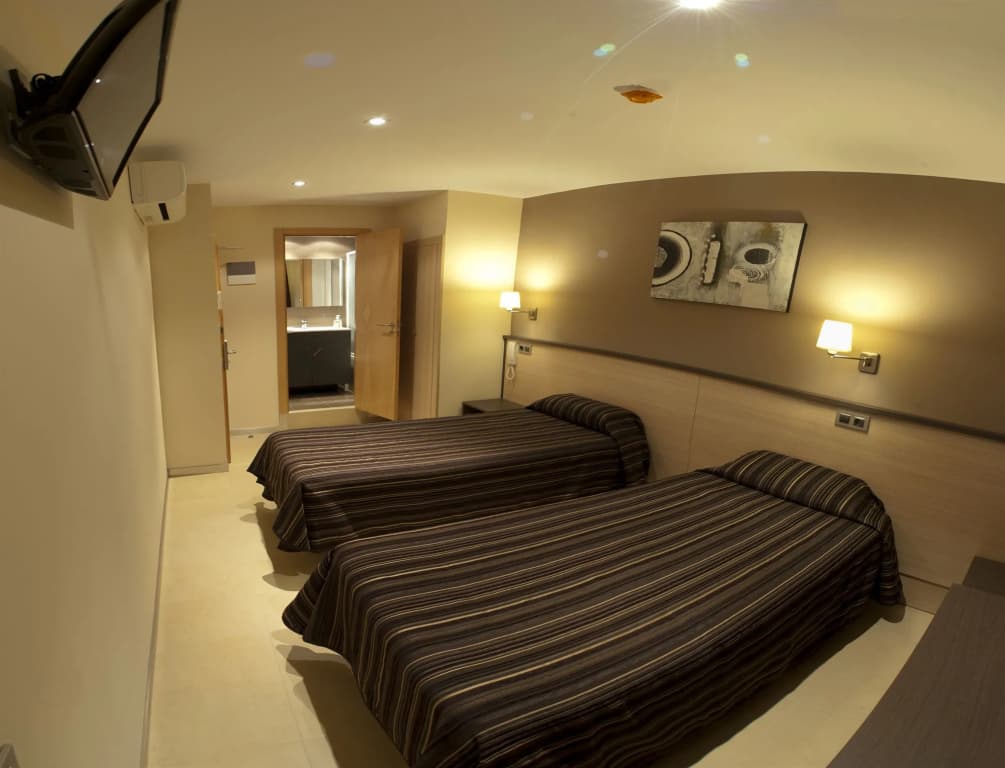 Hostal Las Flores - photo 12