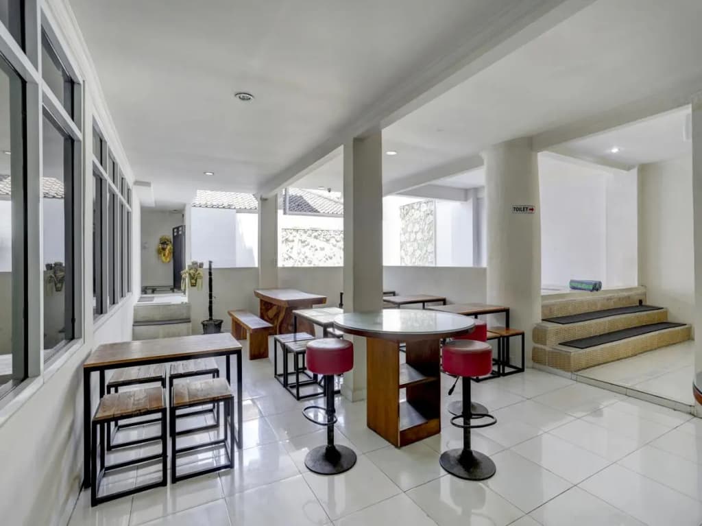 OYO 3950 The Ratna Hotel - photo 13