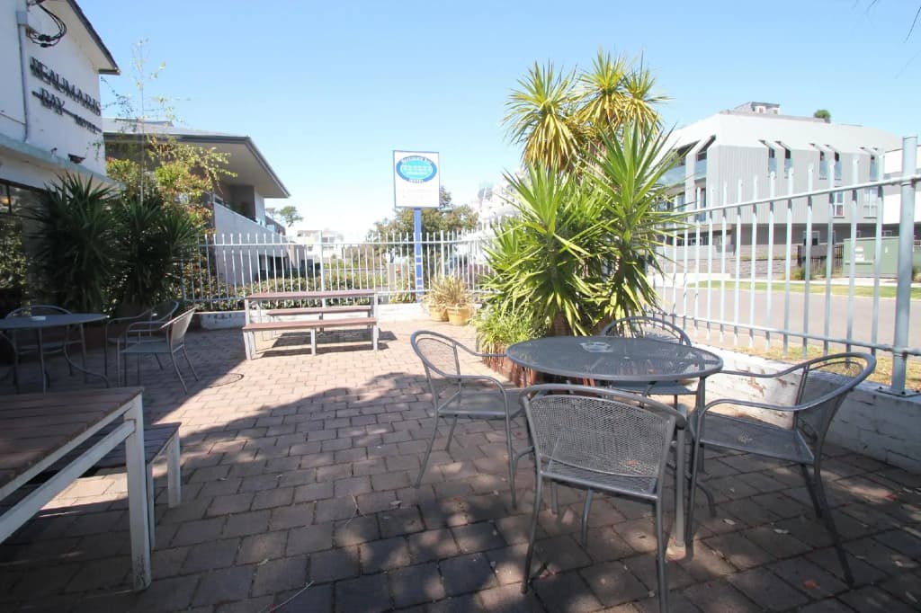 Beaumaris Bay Motel - photo 19