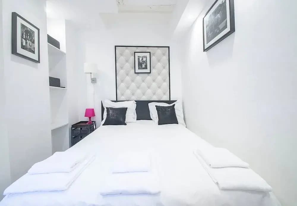 100 - Luxury 2 Bedroom - Beaubourg Marais - main photo