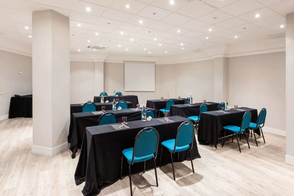 Hotel Madrid Gran Via 25 Affiliated by Meliá - photo 15