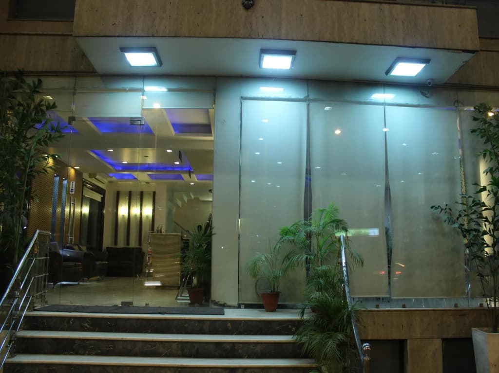 OYO 527 Hotel Le Cadre - photo 8