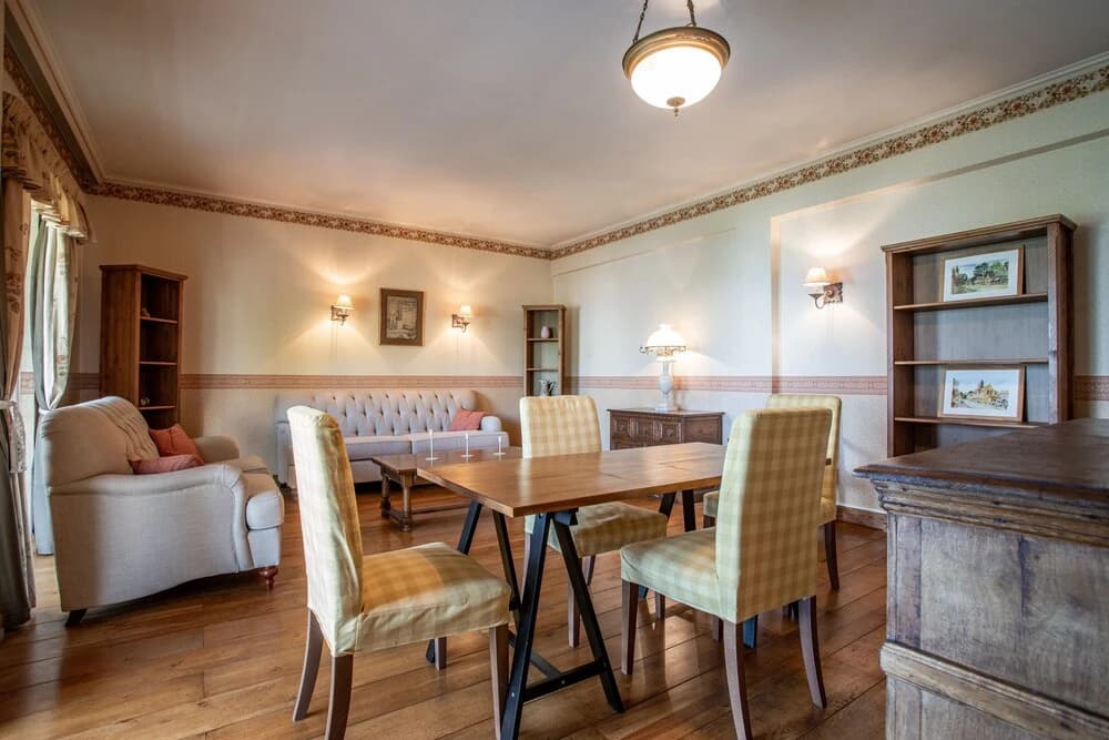Beautiful 3rd floor flat - photo 19