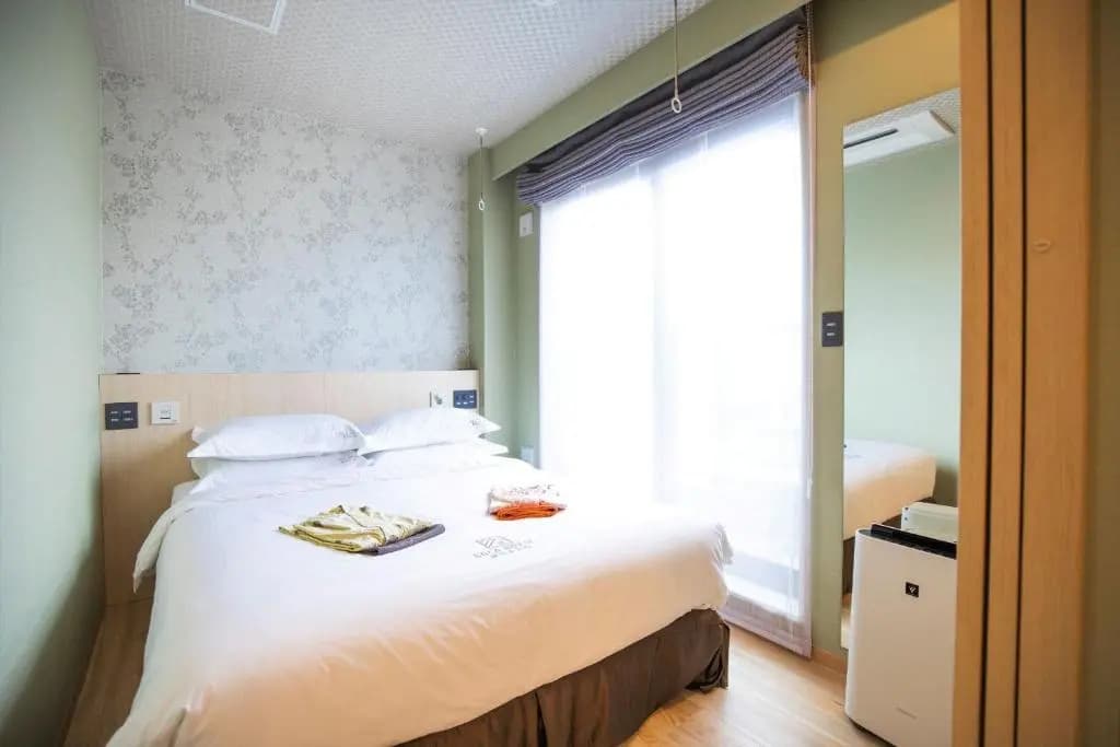 Sola Hotel - photo 2