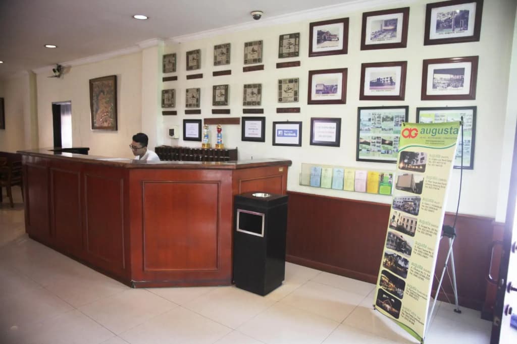 Hotel Augusta Jakarta - photo 2