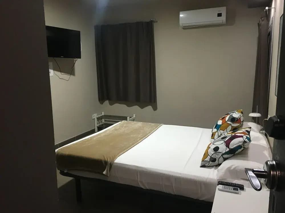 Laramond Barcelona Rooms - photo 4