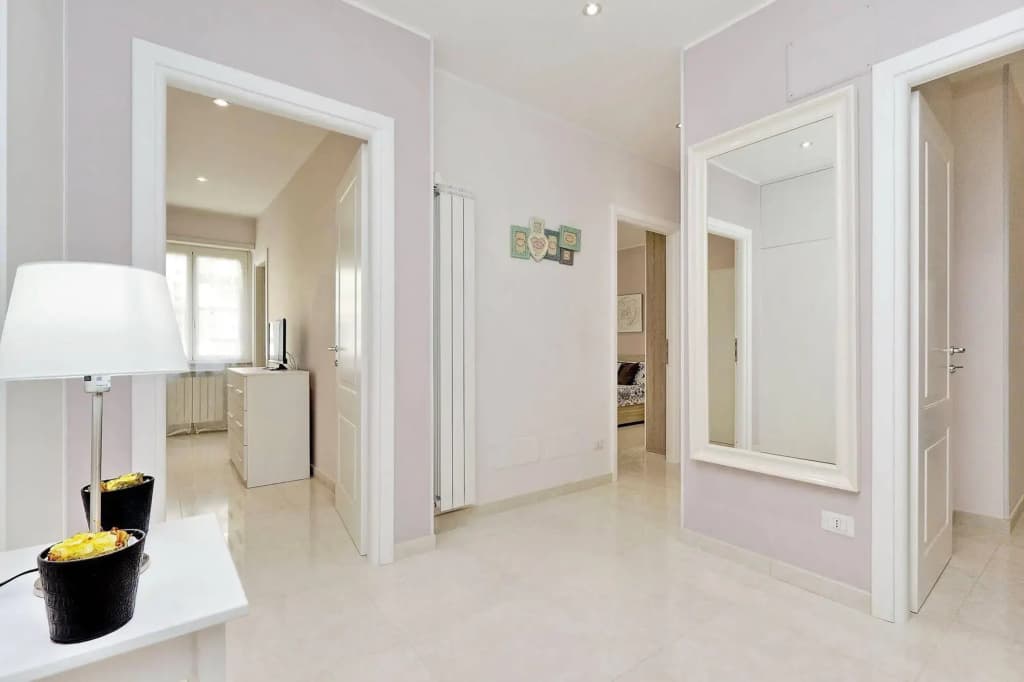 Beesprint Navona Apartment - photo 4