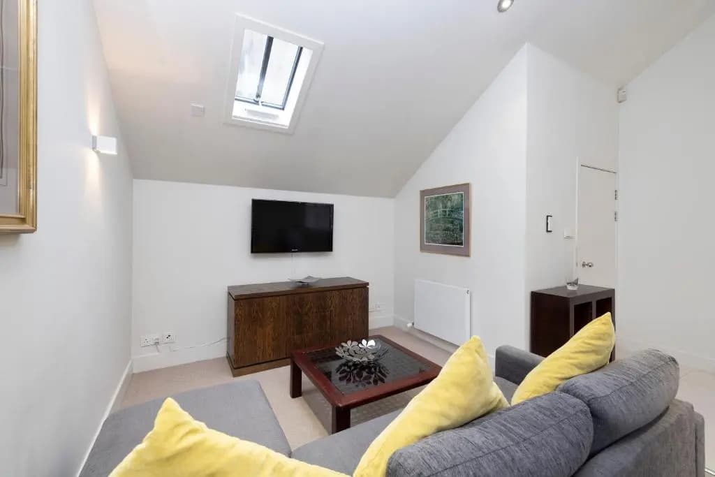 ALTIDO Contemporary and Vibrant 1BR flat near Princes Street - photo 5