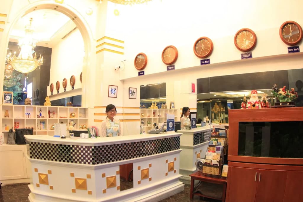 Happyland Hotel - photo 24