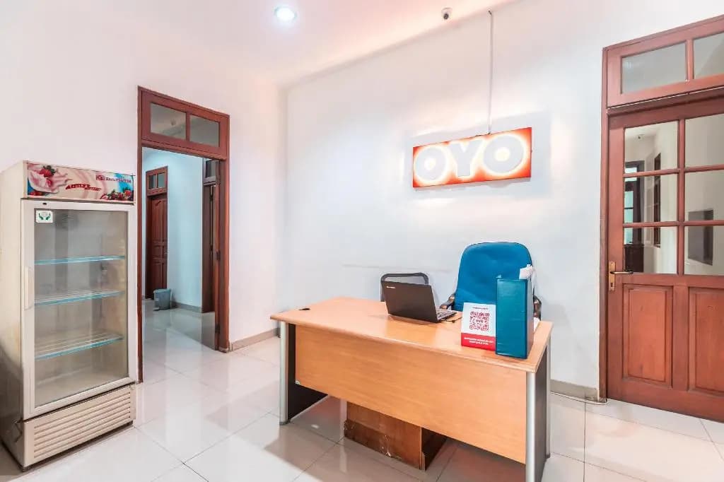 OYO 1990 Kost Kuningan Executive Boading House Setiabudi - photo 9
