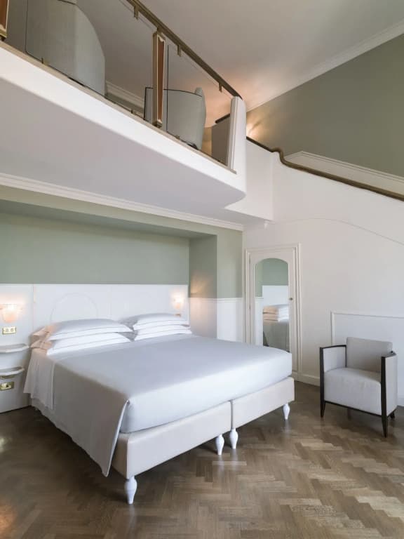 Plaza Hotel Lucchesi - photo 4