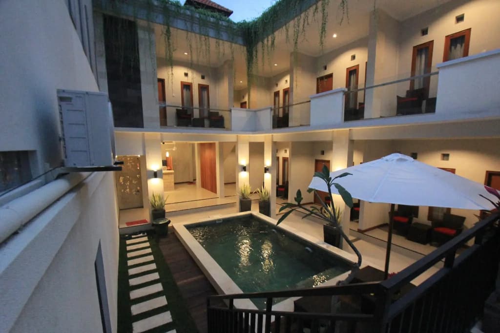 Tom Guest House - photo 8