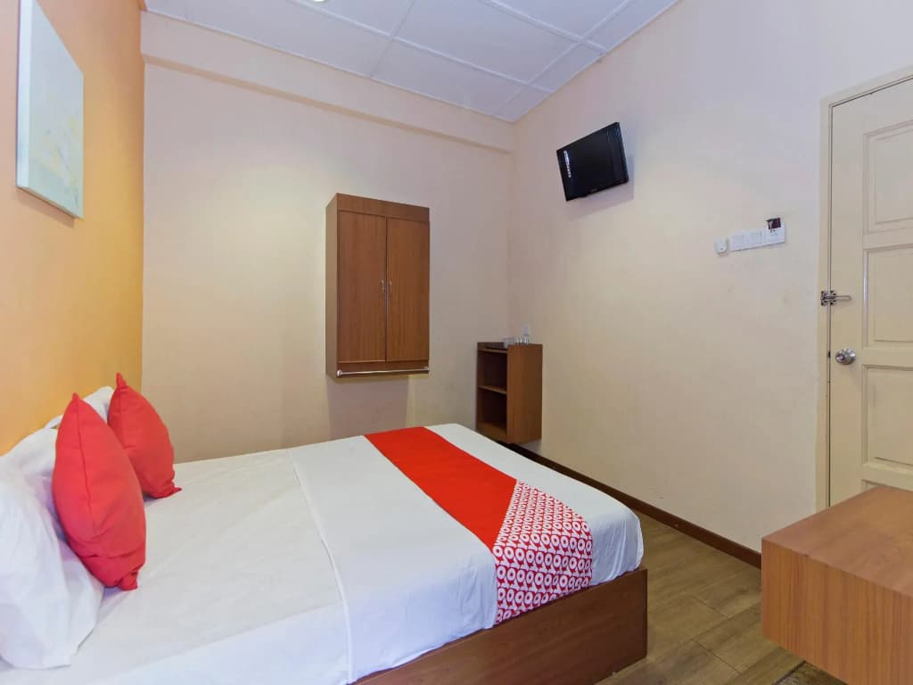 OYO 415 Straits Settlement Inn - photo 4