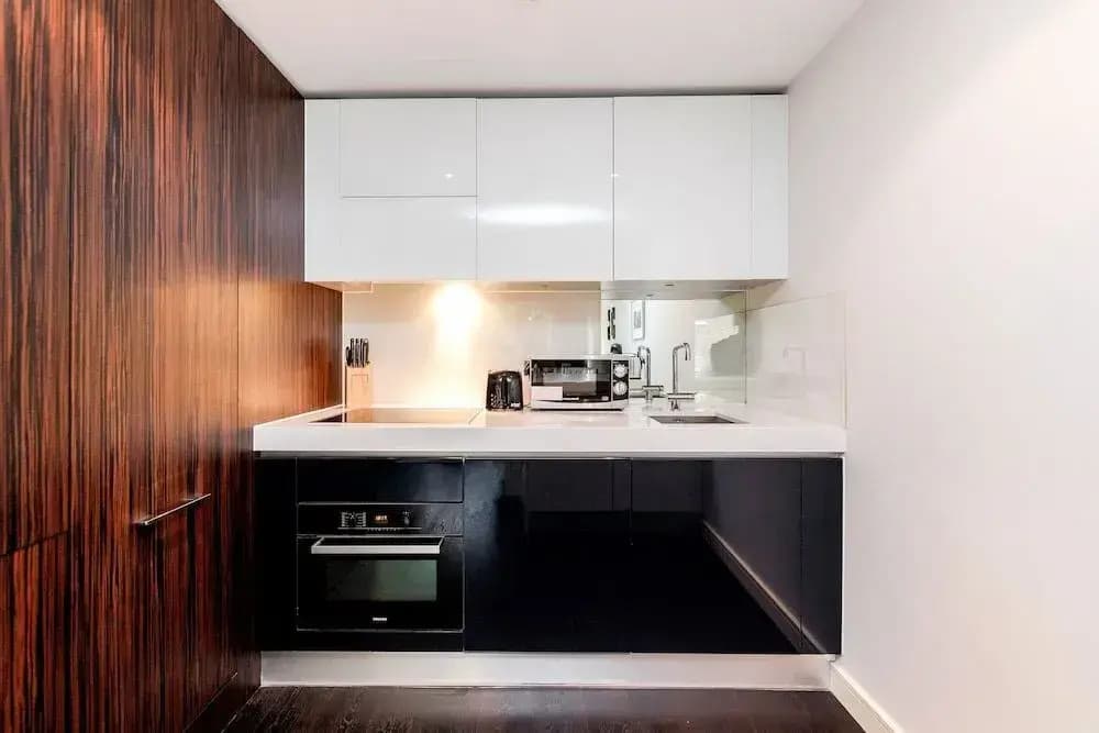 Gatliff Road Apartments - photo 13