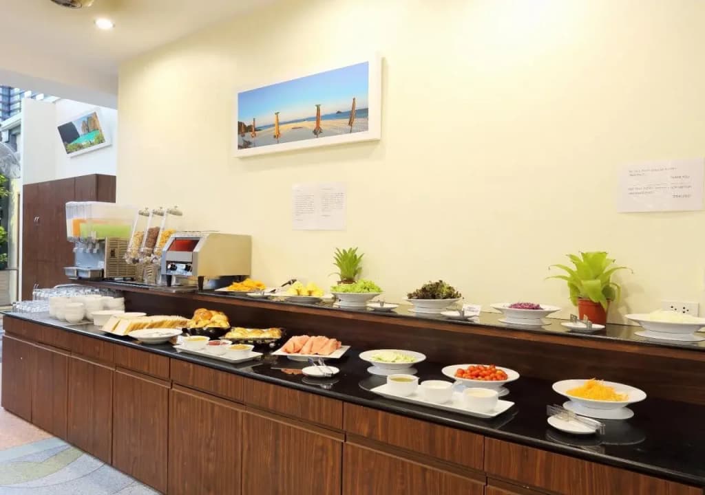 On Hotel Phuket Hotel - photo 10
