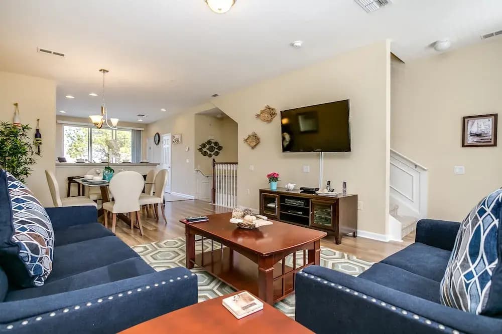 Spacious Vista Cay Townhome Newly Furnished! - photo 4