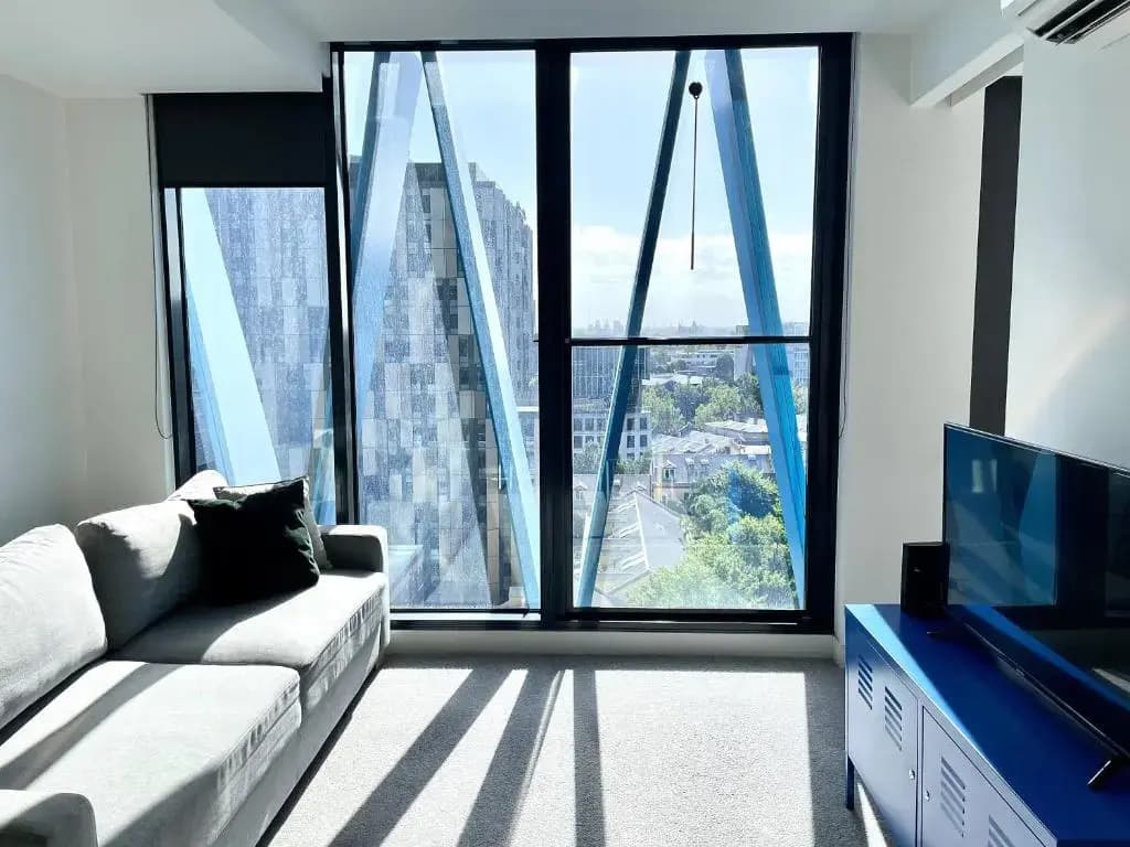 Readyset Apartments on Bouverie - main photo