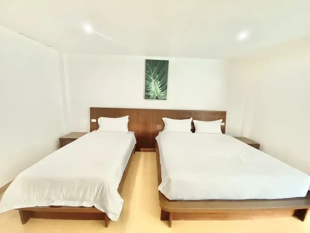 V Beach Resort - photo 5