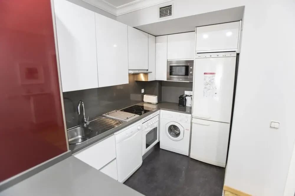 Plaza Mayor Apartment - photo 17