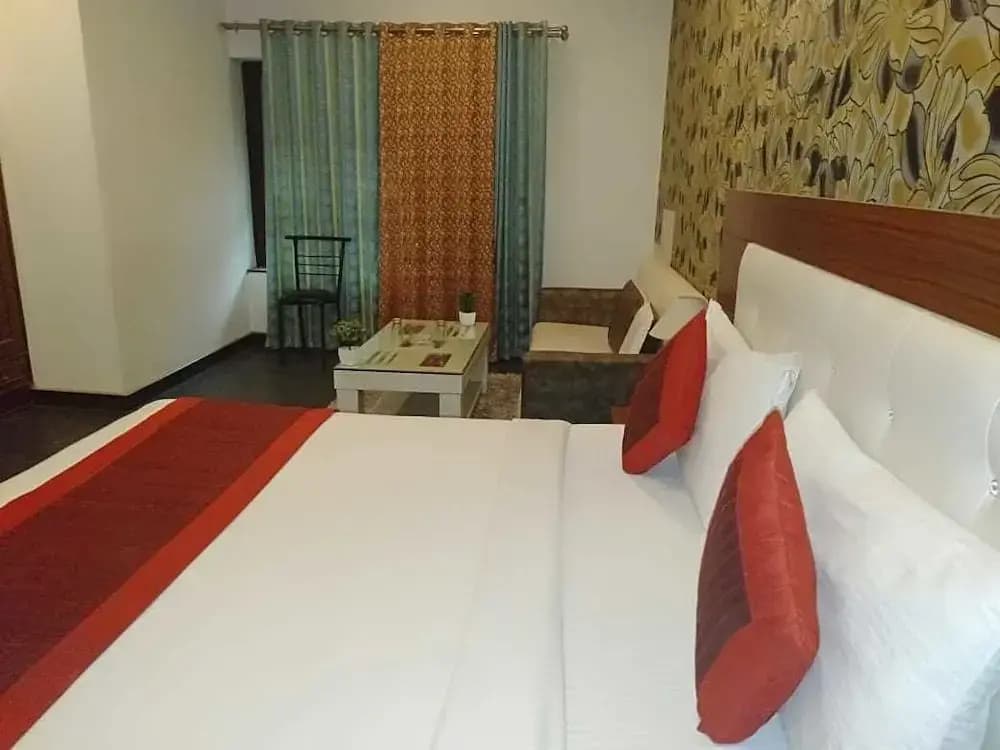 Ratan Paradise - photo 2